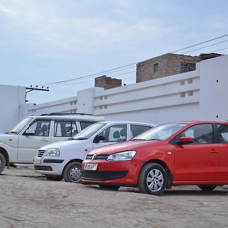 Hotel Bellevue Inn Gangānagar Exterior photo